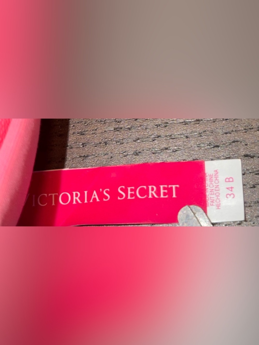 Victoria's Secret Coral & Orange Underwire Bikini Top - Picture 4 of 4